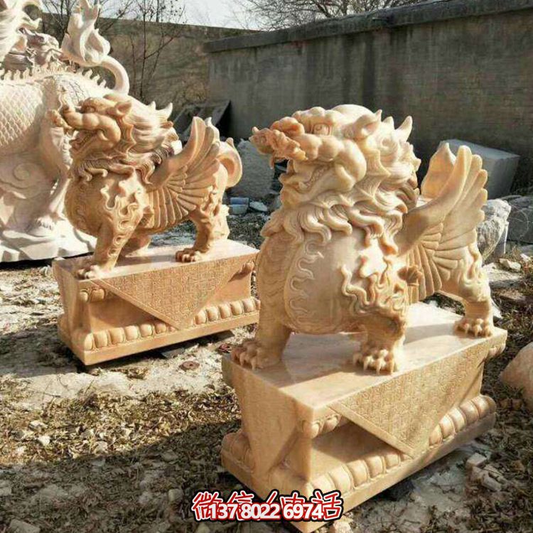 黃蠟石麒麟雕塑，精美石雕景區(qū)裝飾