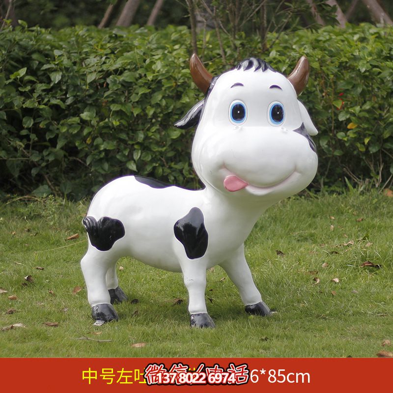 中號玻璃鋼雕塑牛，為草坪增添綠意
