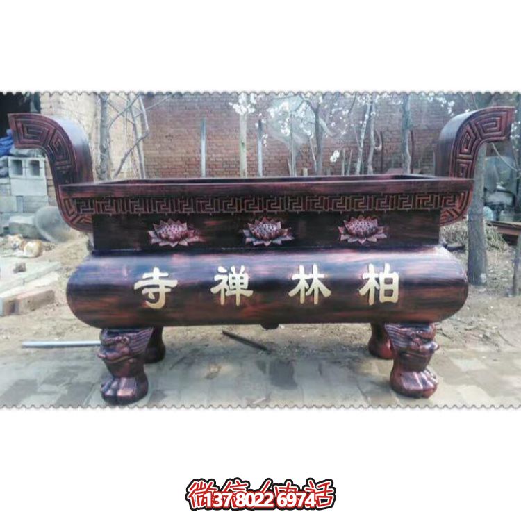 玻璃鋼大型香爐雕塑，點綴露天景區