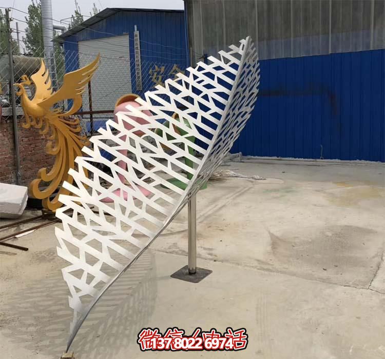 農(nóng)場(chǎng)池塘不銹鋼園林剪紙樹葉雕塑 農(nóng)場(chǎng)池塘不銹鋼園林剪紙樹葉雕塑